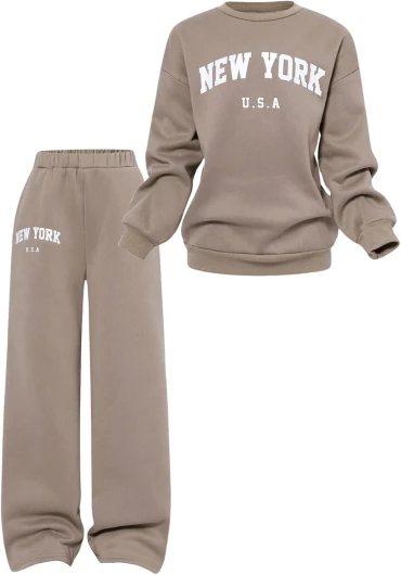 Cute Clothes for Girls Sweatsuit Sets Crewneck Casual Sweatpants 2 Piece Outfits Sweatshirt and Pants